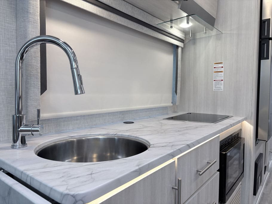 2024_Thor_Axis_24.4_Interior_sink_LED_Accent_lights